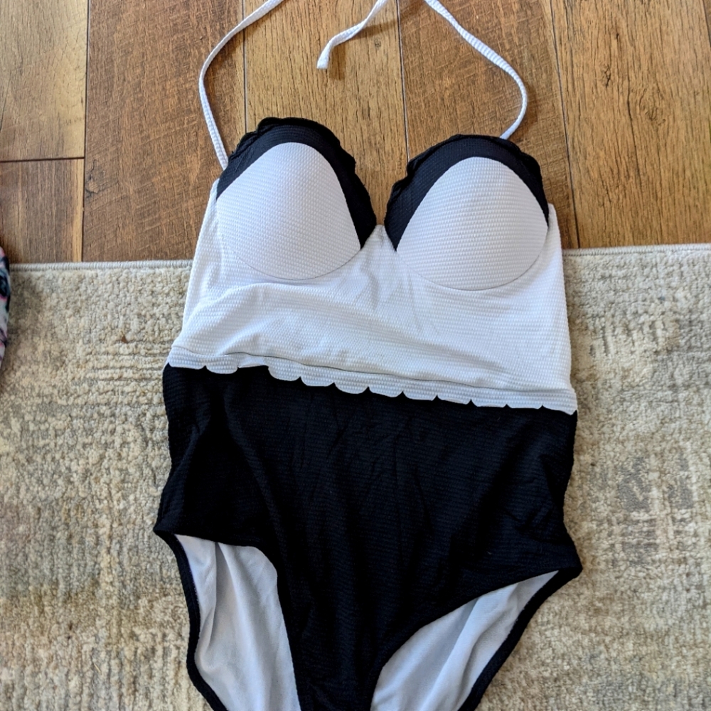 One piece swimsuit